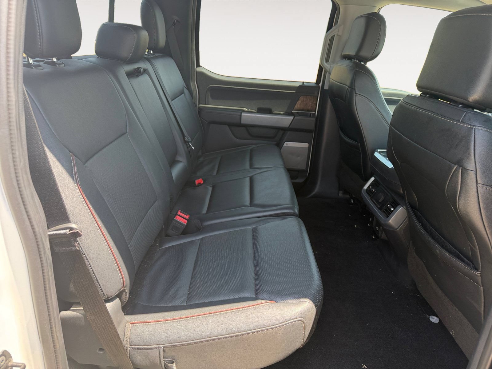 Used 2023 Ford F150 Lariat w/ FX4 Off-Road Package AWD/4WD image 13