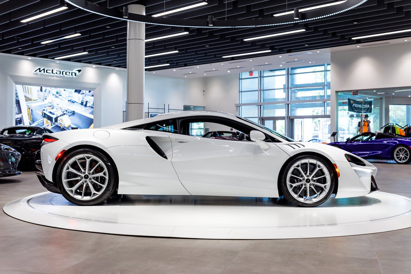 New 2026 McLaren Artura image 19