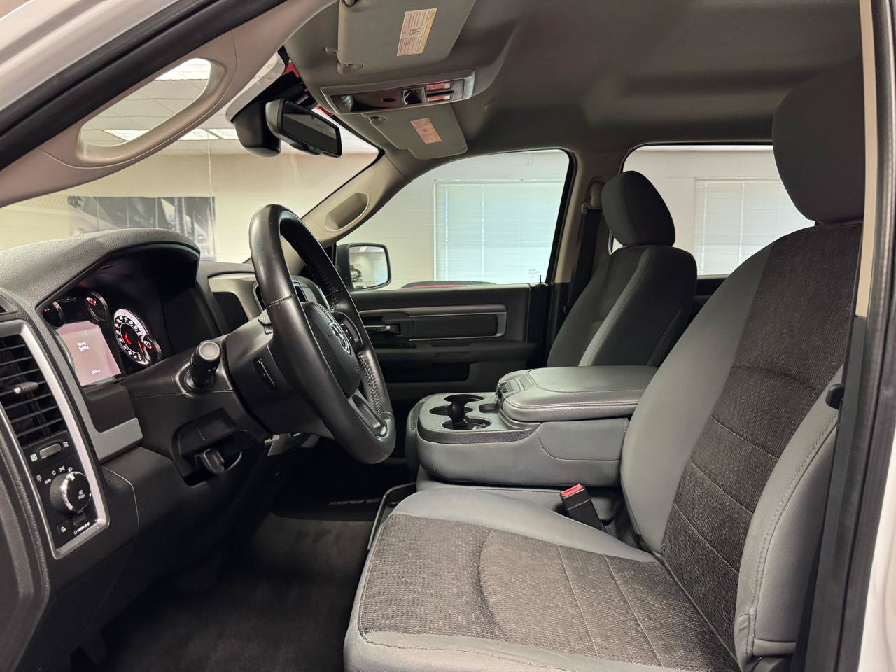 Used 2017 RAM 1500 Lone Star AWD/4WD image 23