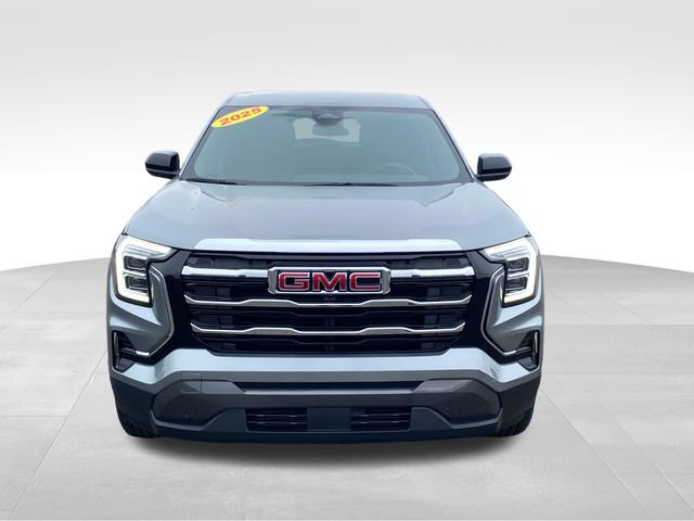 Certified 2025 GMC Terrain Elevation FWD image 2