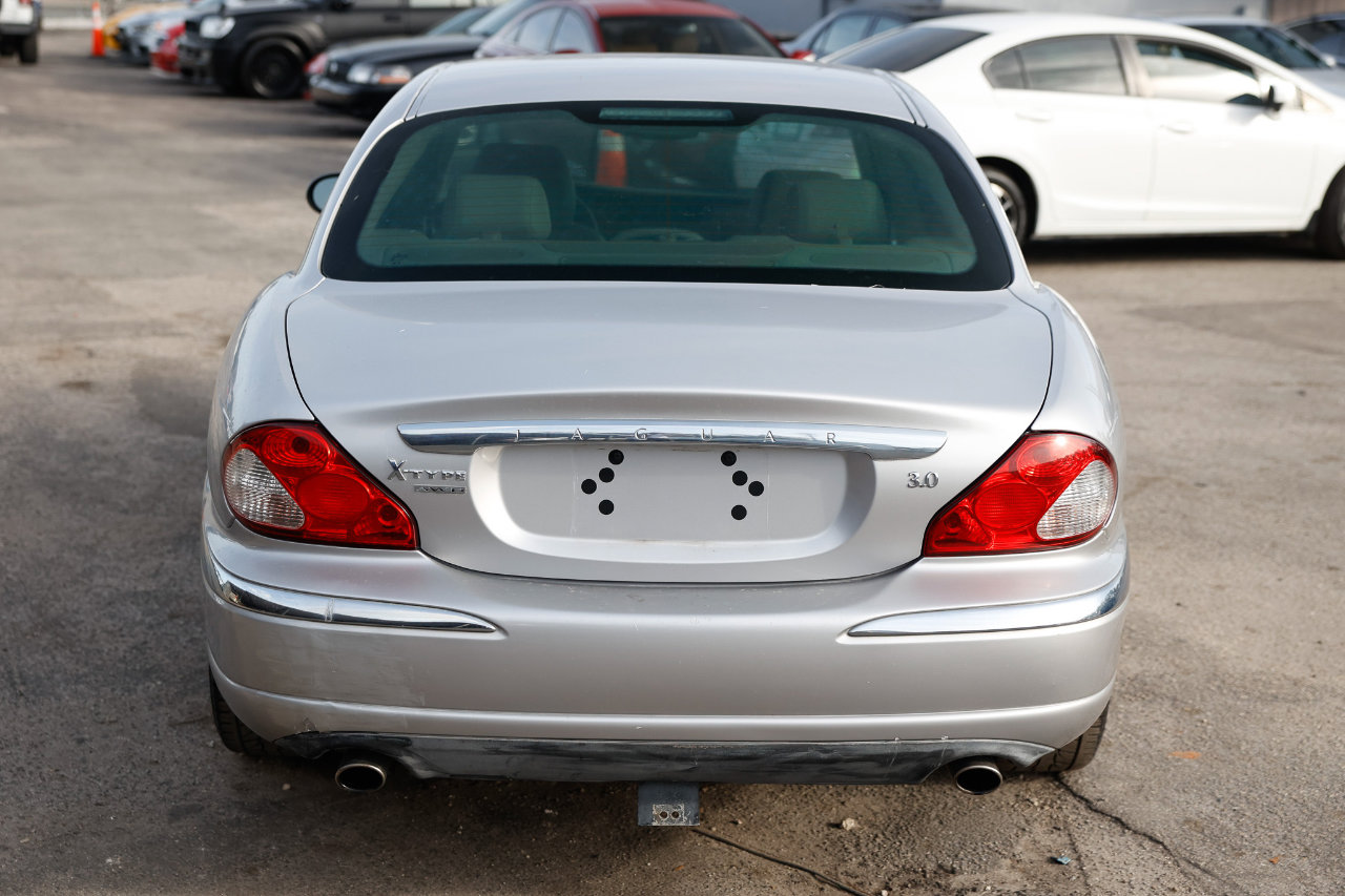 Used 2005 Jaguar X-TYPE 3.0 image 9