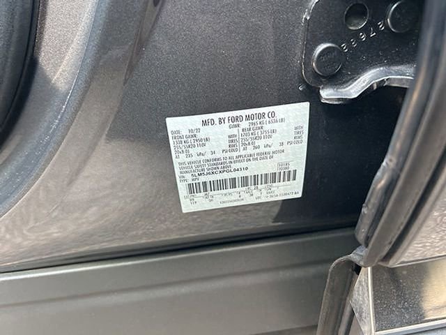 Used 2023 Lincoln Aviator AWD w/ Premium Package image 5