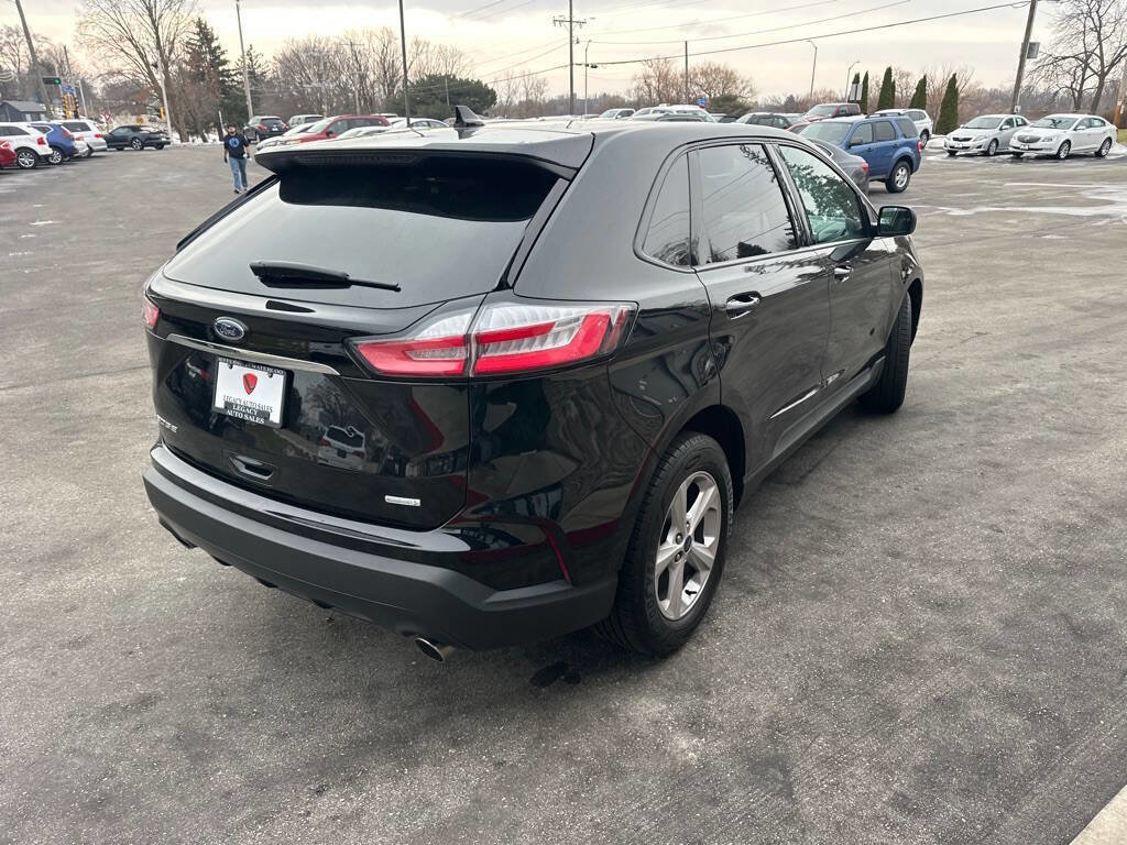 Used 2019 Ford Edge SE image 5