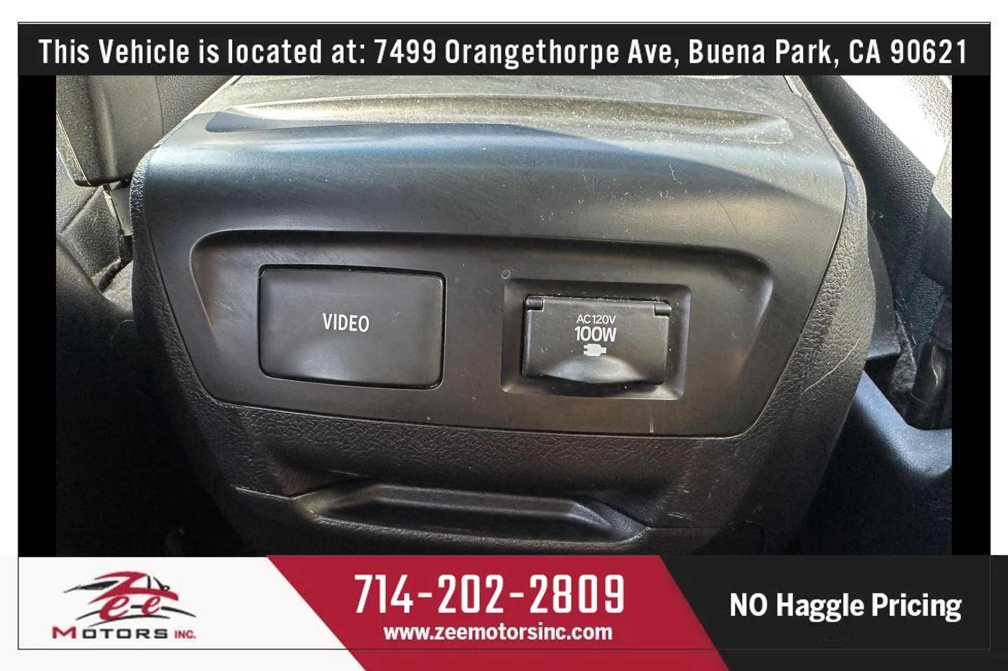 Used 2017 Toyota Sienna SE Premium w/ Cargo Management Package FWD image 43