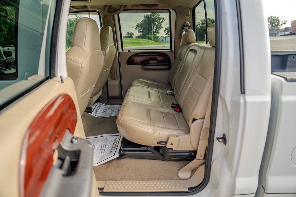Used 2007 Ford F350 Lariat AWD/4WD image 19