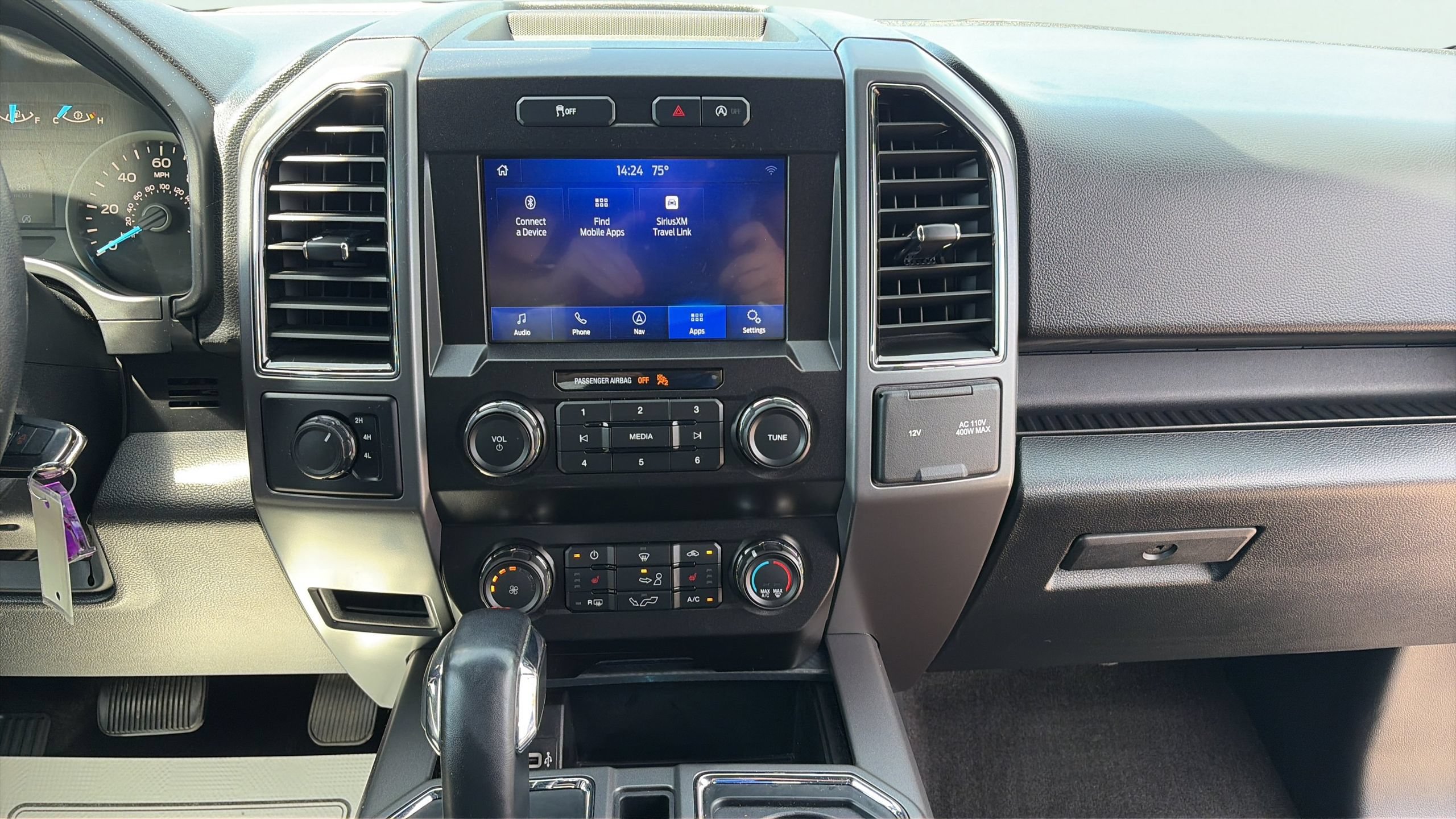 Used 2019 Ford F150 XLT w/ Equipment Group 302A Luxury AWD/4WD image 22
