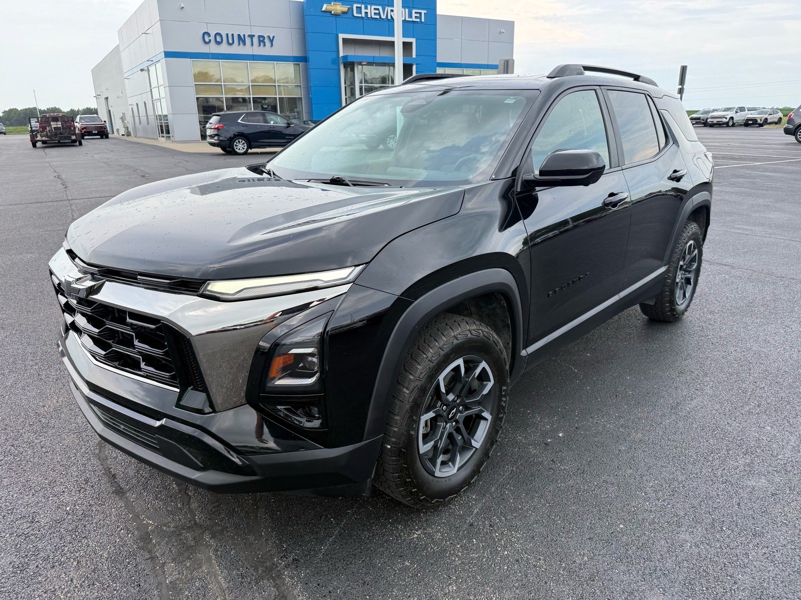 Used 2025 Chevrolet Equinox ACTIV w/ Safety and Technology Package FWD image 10