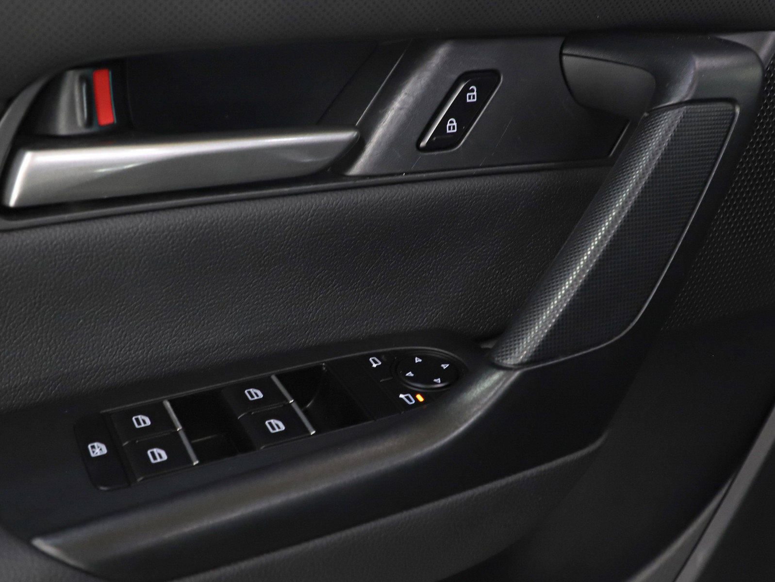 Used 2025 MAZDA CX-50 AWD 2.5 S w/ Preferred Package image 21