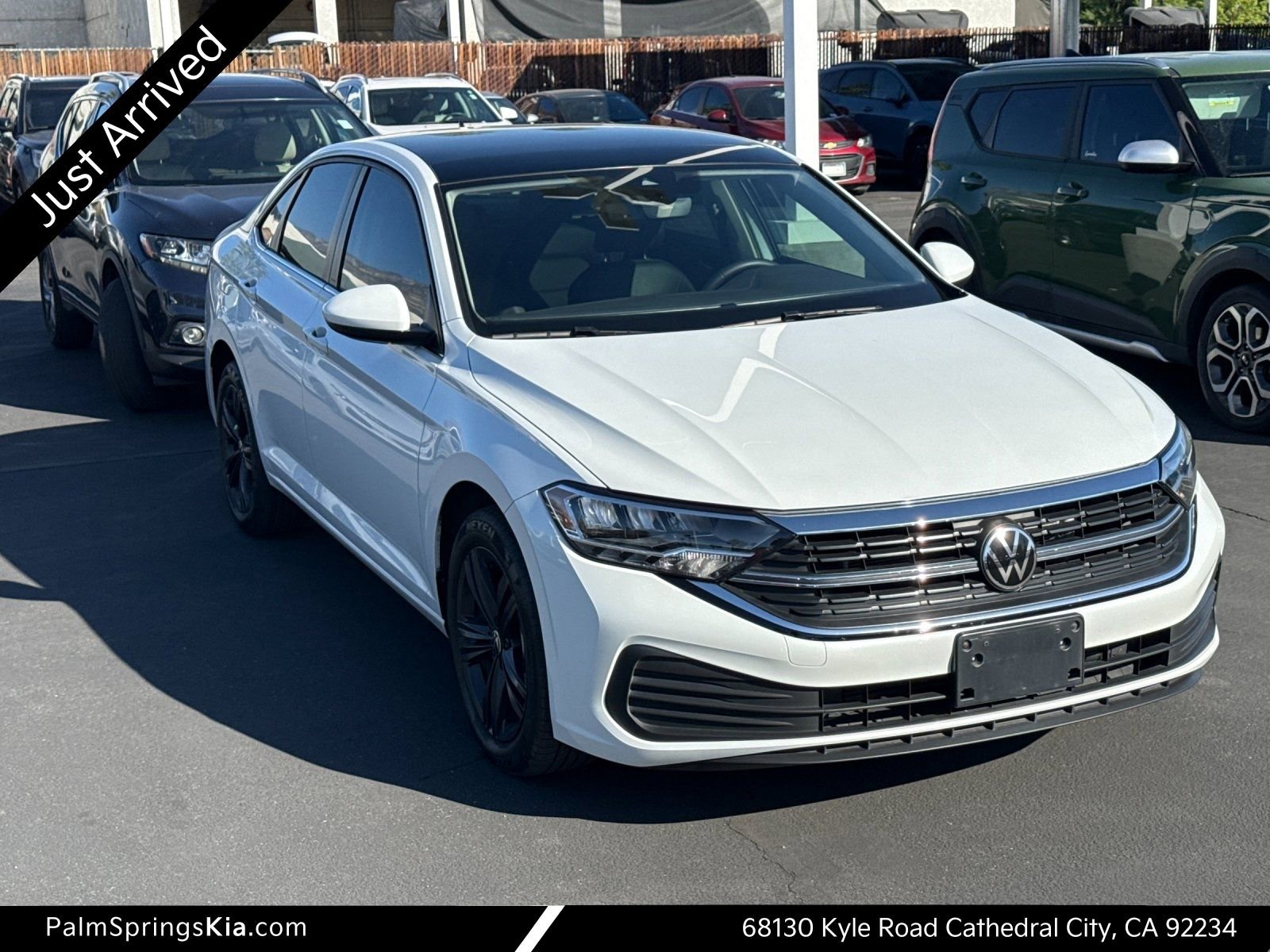 Used 2024 Volkswagen Jetta SE w/ Panoramic Sunroof Package image 1