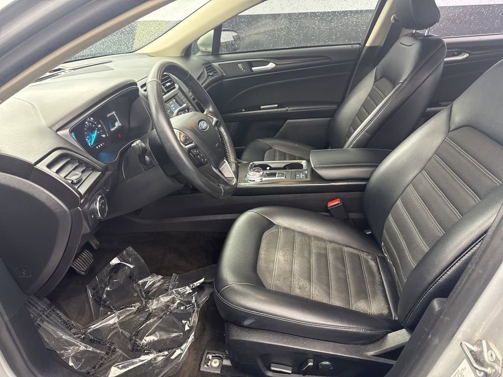Used 2018 Ford Fusion SE w/ Equipment Group 601A image 12