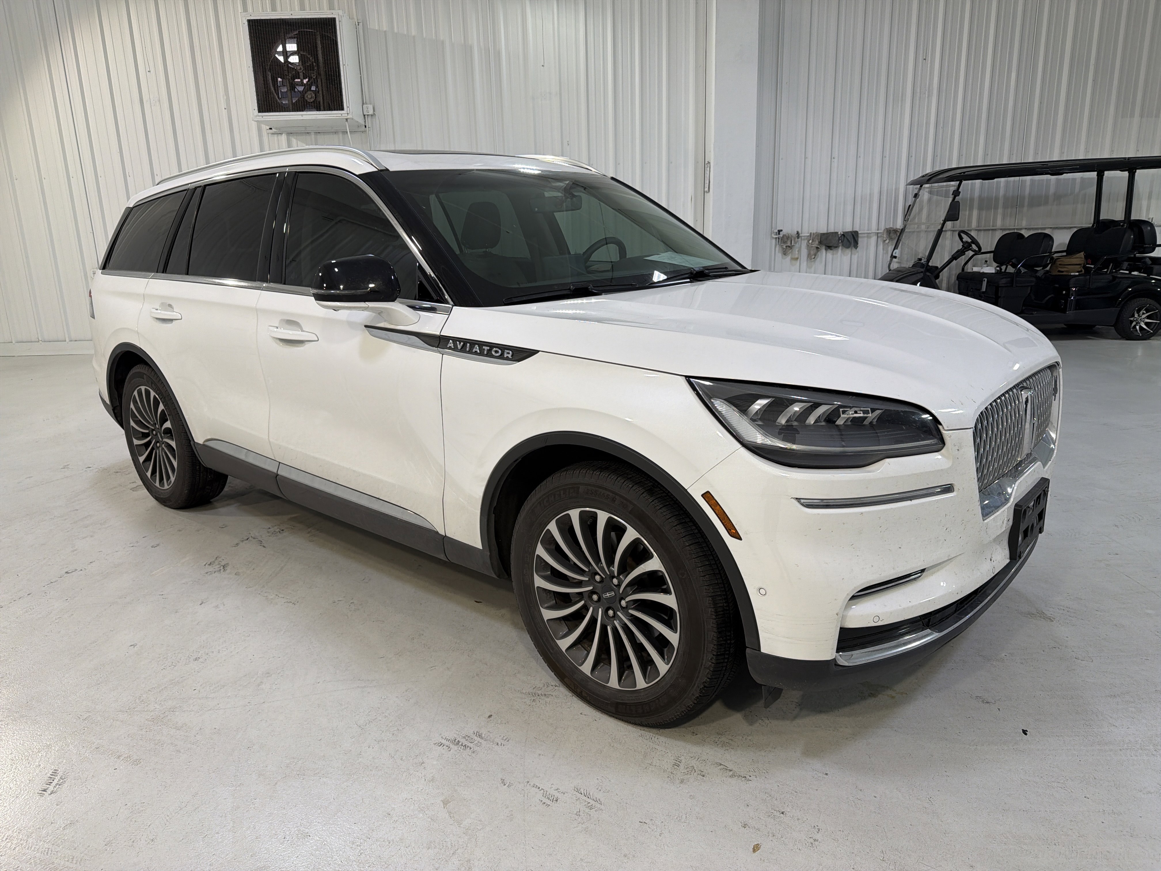 Used 2024 Lincoln Aviator Reserve w/ Elements Package Plus image 7