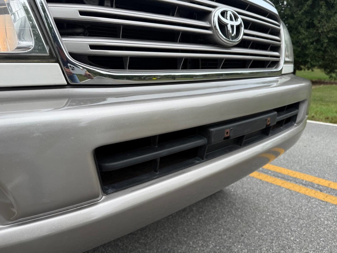 Used 2004 Toyota Land Cruiser image 19