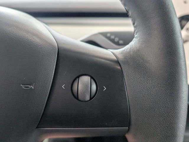 Used 2023 Tesla Model 3 Standard Range RWD image 21