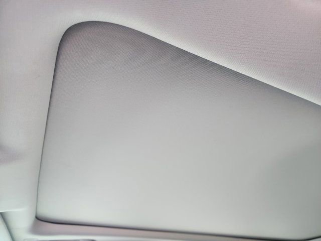 Used 2022 Jeep Cherokee Limited image 27