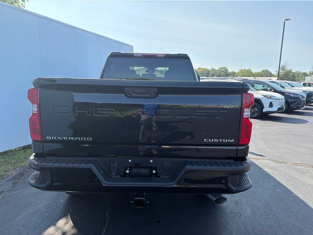 New 2026 Chevrolet Silverado 2500 Custom w/ Custom Value Package AWD/4WD image 10