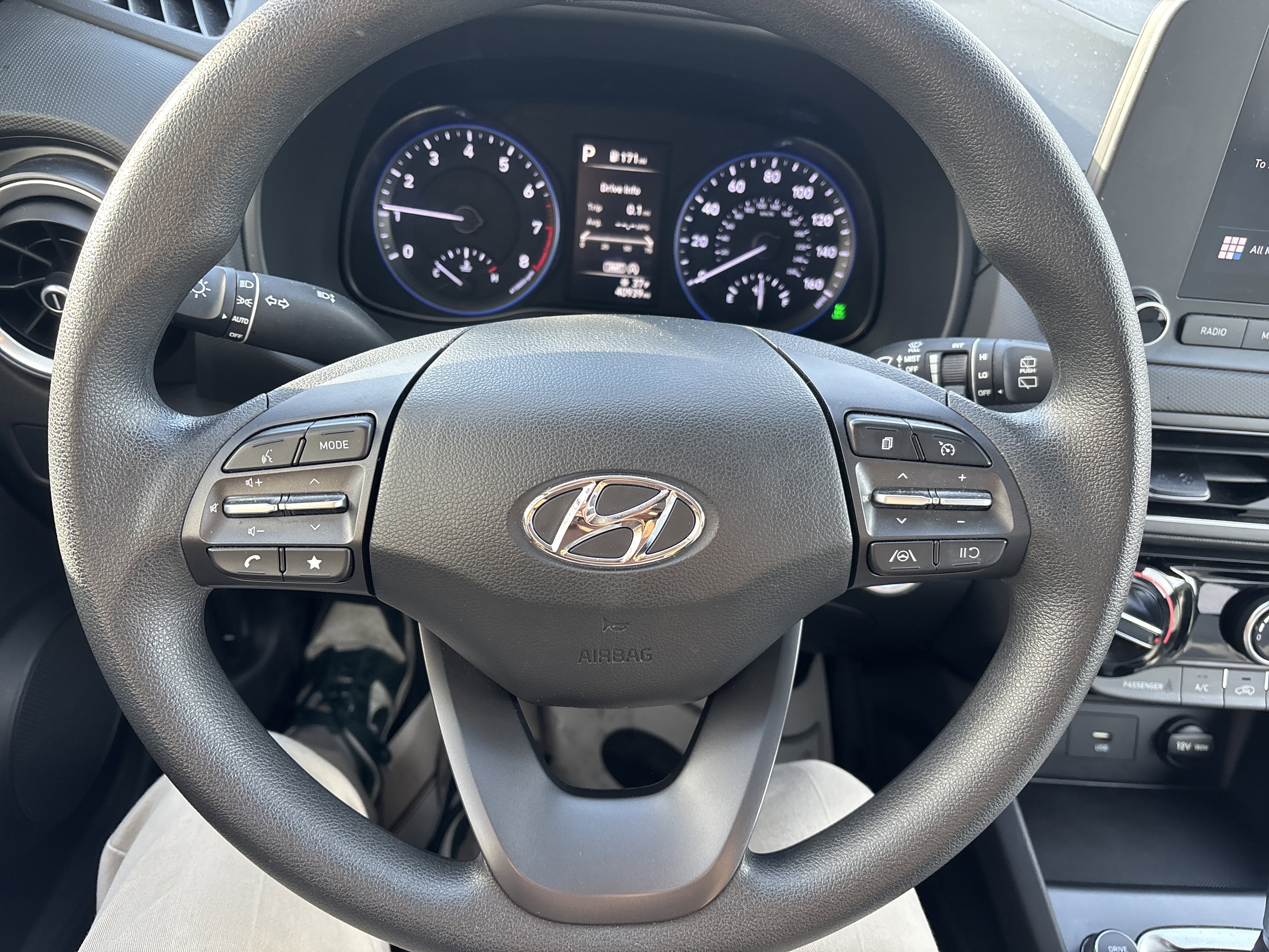 Used 2023 Hyundai Kona SEL image 17