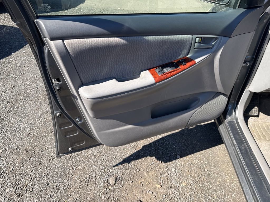 Used 2007 Toyota Corolla LE image 26