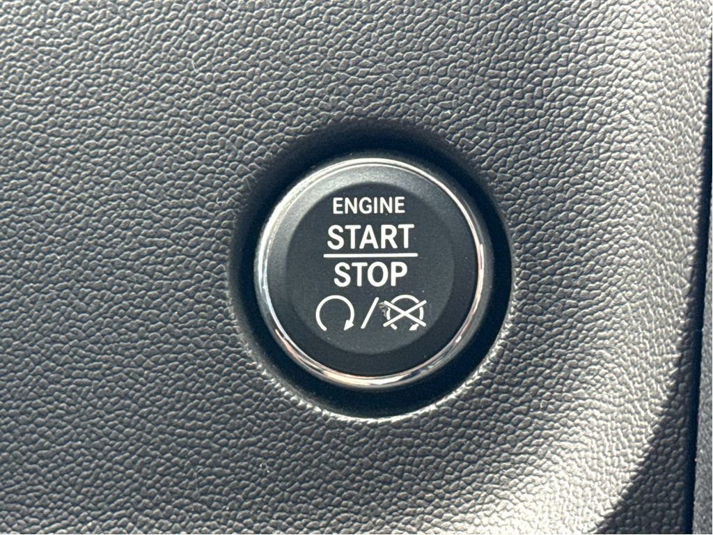 Used 2010 Dodge Challenger SRT8 w/ SRT Option Group II RWD image 18