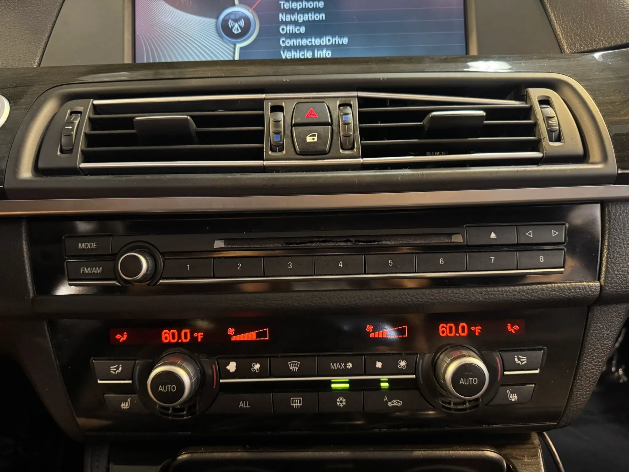 Used 2011 BMW 528i Sedan RWD image 16