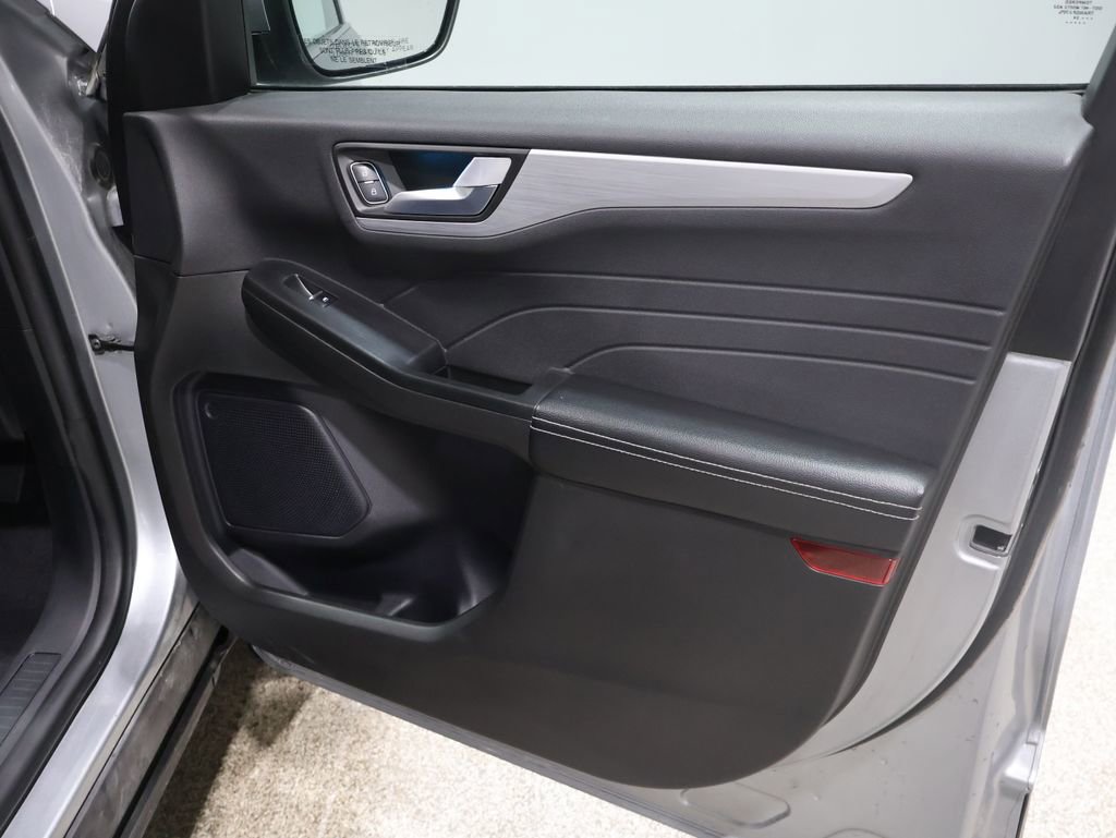 Used 2024 Ford Escape Platinum image 25