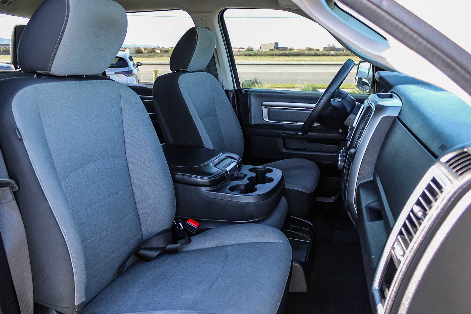 Used 2021 RAM 1500 Classic SLT image 16