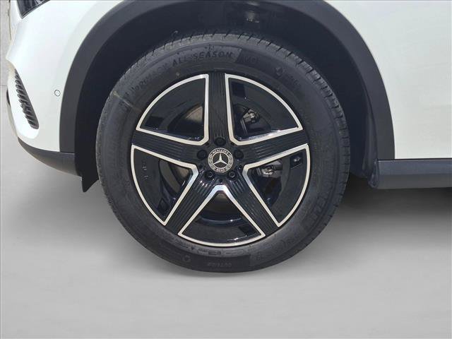 Certified 2026 Mercedes-Benz GLC 300 image 21
