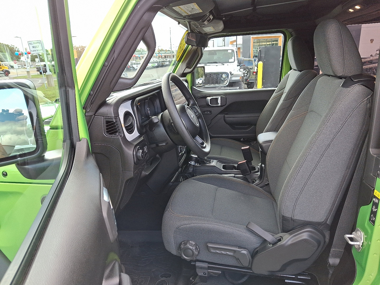 Used 2025 Jeep Wrangler Sport image 13