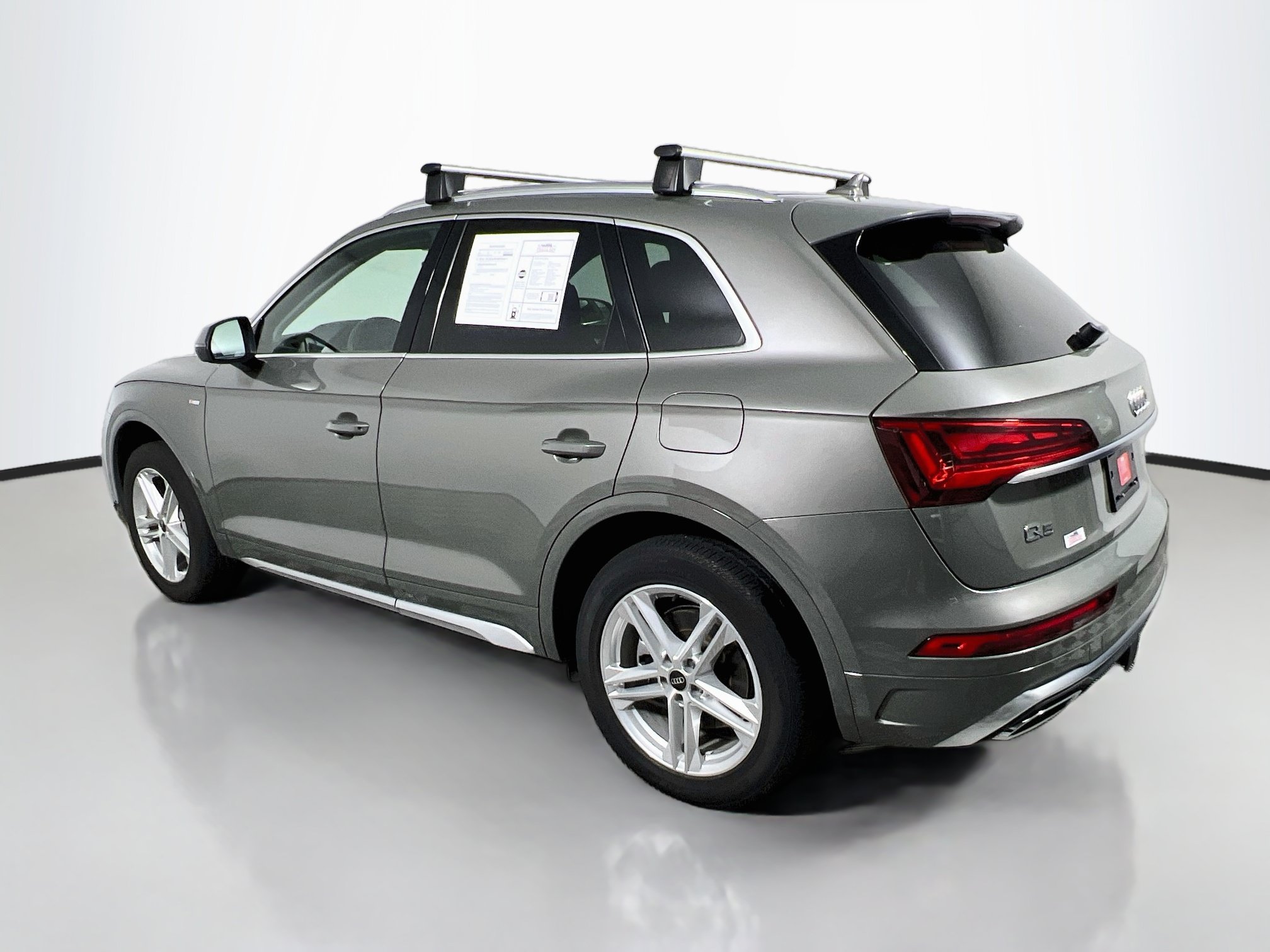 Used 2023 Audi Q5 e Premium Plus w/ Premium Plus Package AWD/4WD image 8