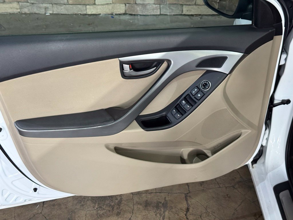 Used 2016 Hyundai Elantra Value Edition FWD image 11
