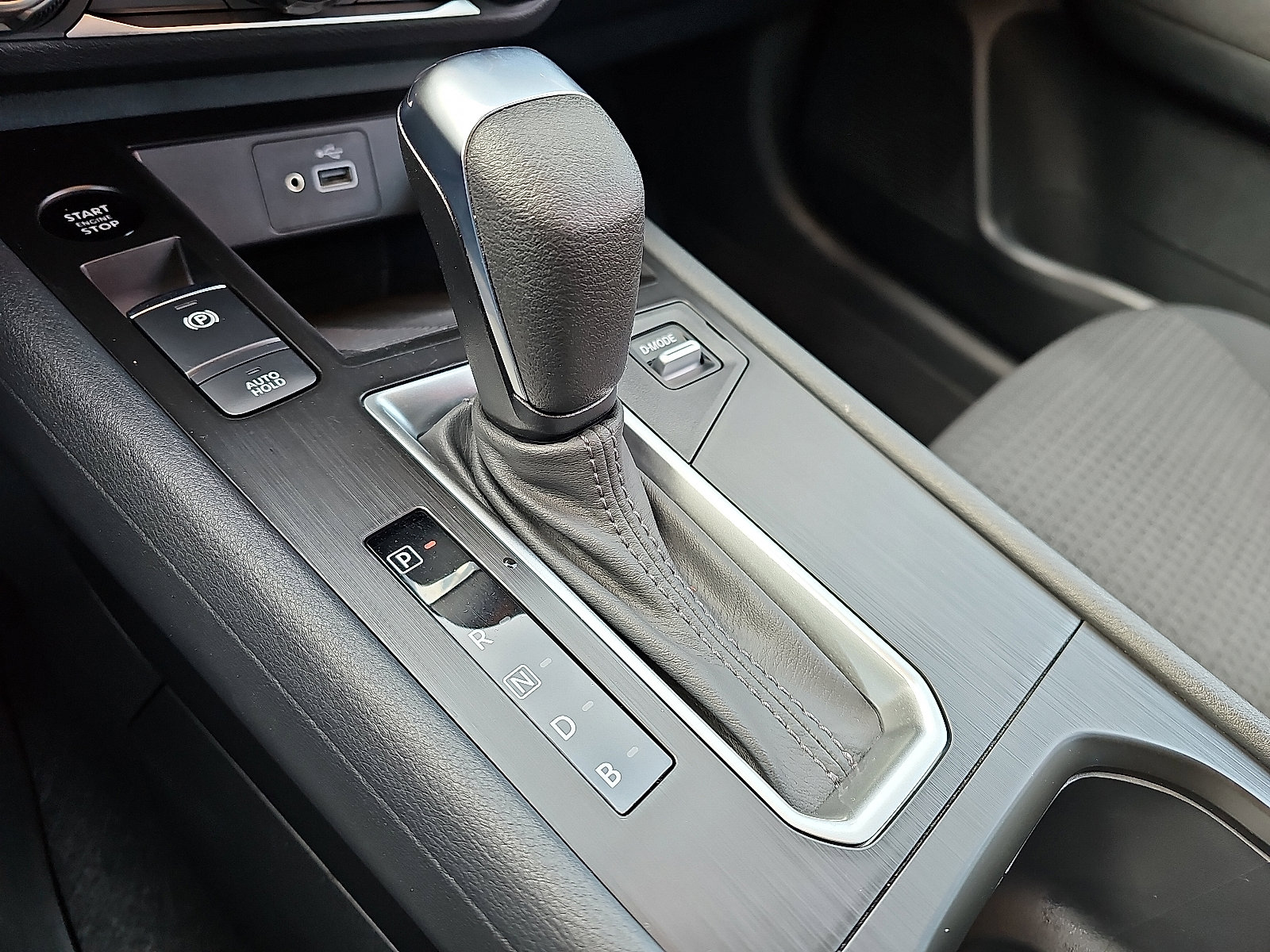 Certified 2025 Nissan Kicks S image 14