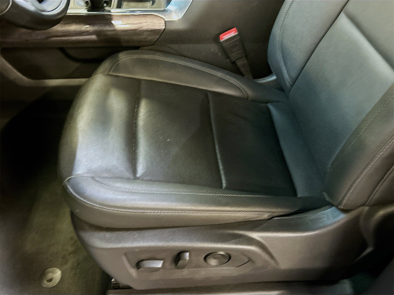 Used 2024 Chevrolet Silverado 1500 LTZ w/ LTZ Premium Package image 20