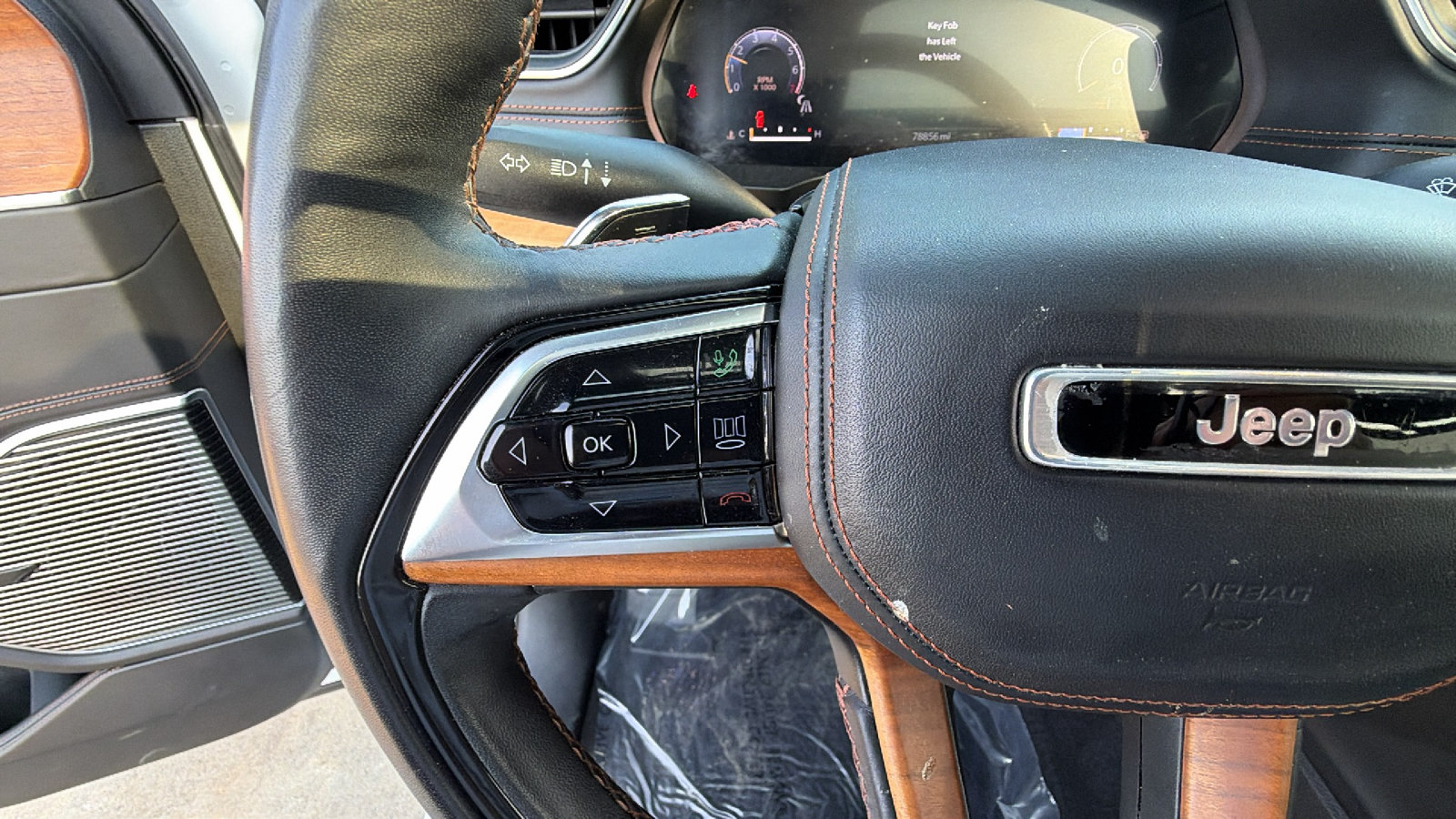 Used 2021 Jeep Grand Cherokee L Summit AWD/4WD image 27