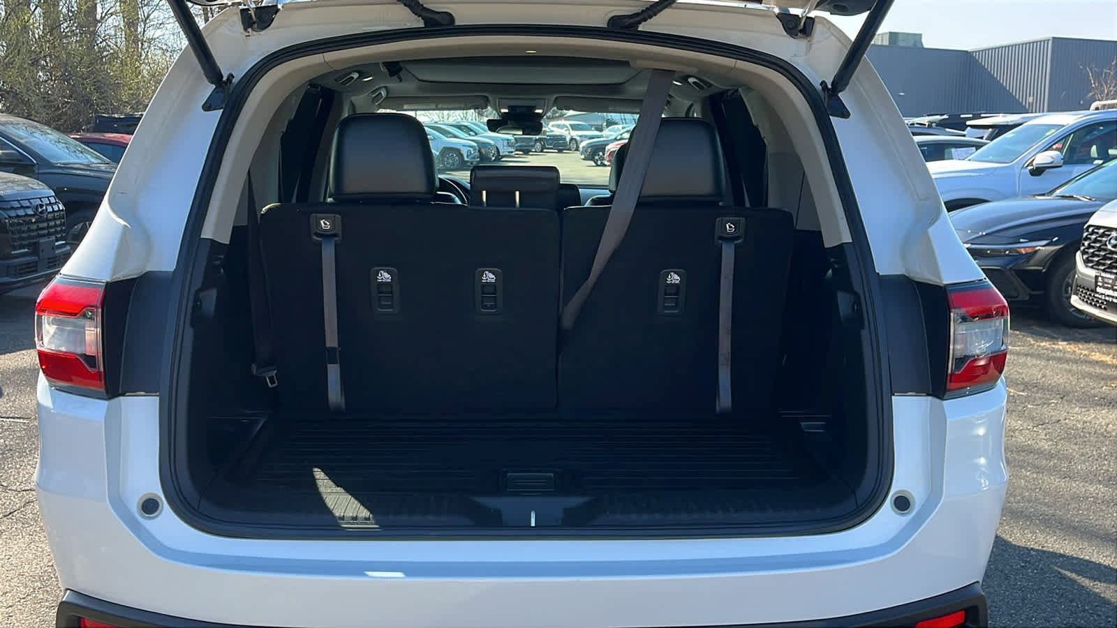 Used 2023 Honda Pilot Touring image 23