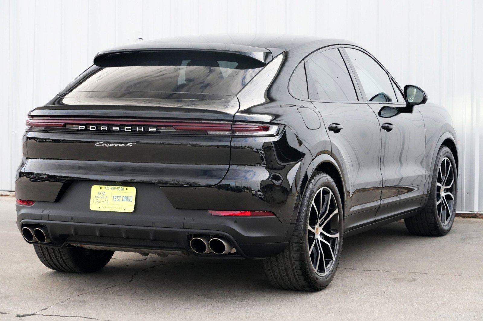 Used 2024 Porsche Cayenne S image 59
