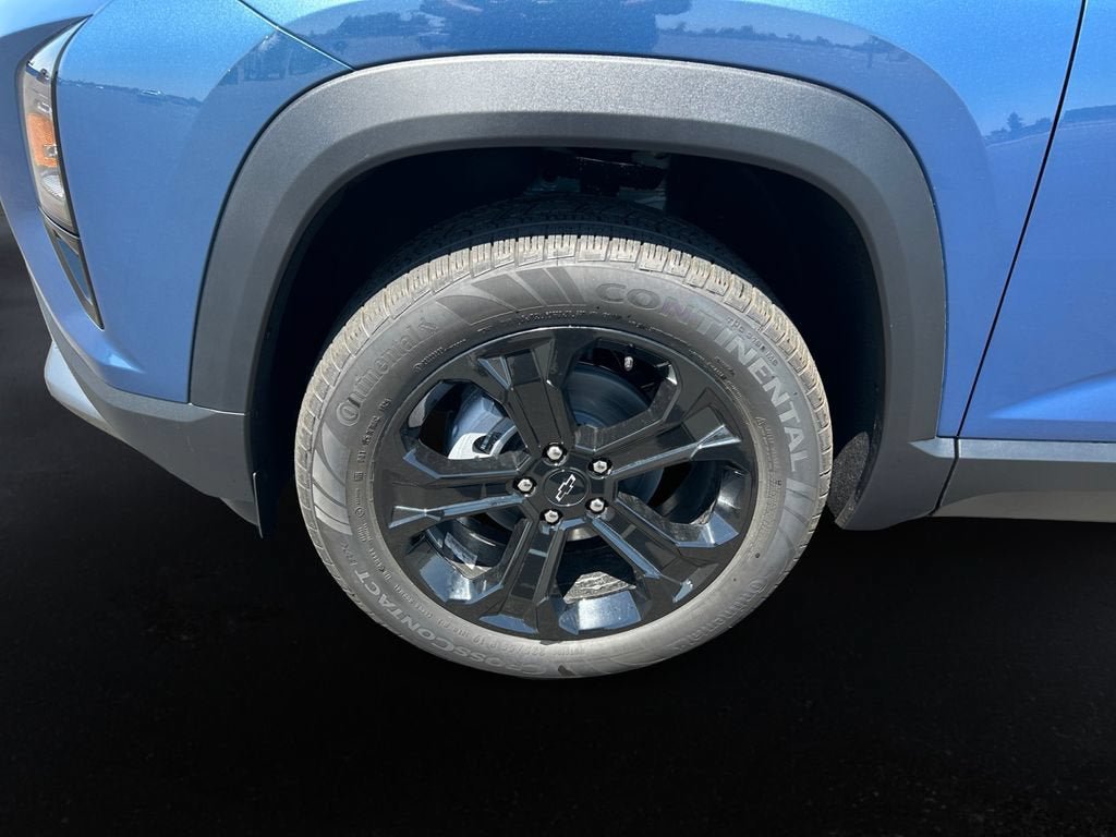 New 2026 Chevrolet Equinox LT w/ Midnight Edition FWD image 9