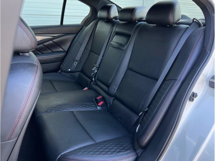 Used 2019 INFINITI Q50 Red Sport 400 w/ Sensory Package RWD image 9