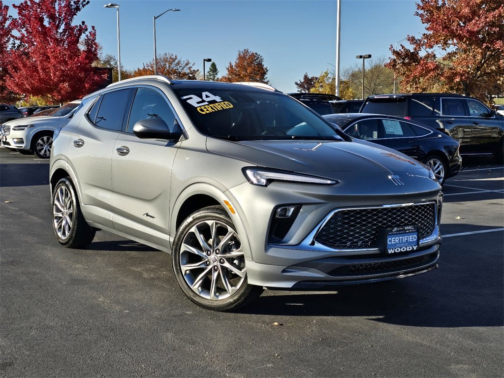 Certified 2024 Buick Encore GX Avenir image 2
