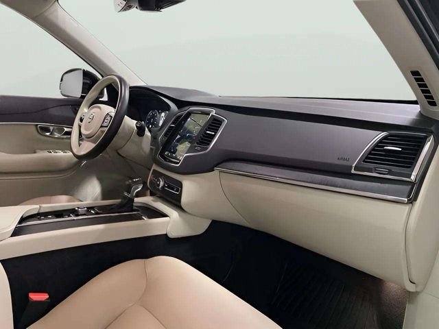 Used 2020 Volvo XC90 T5 Momentum image 48