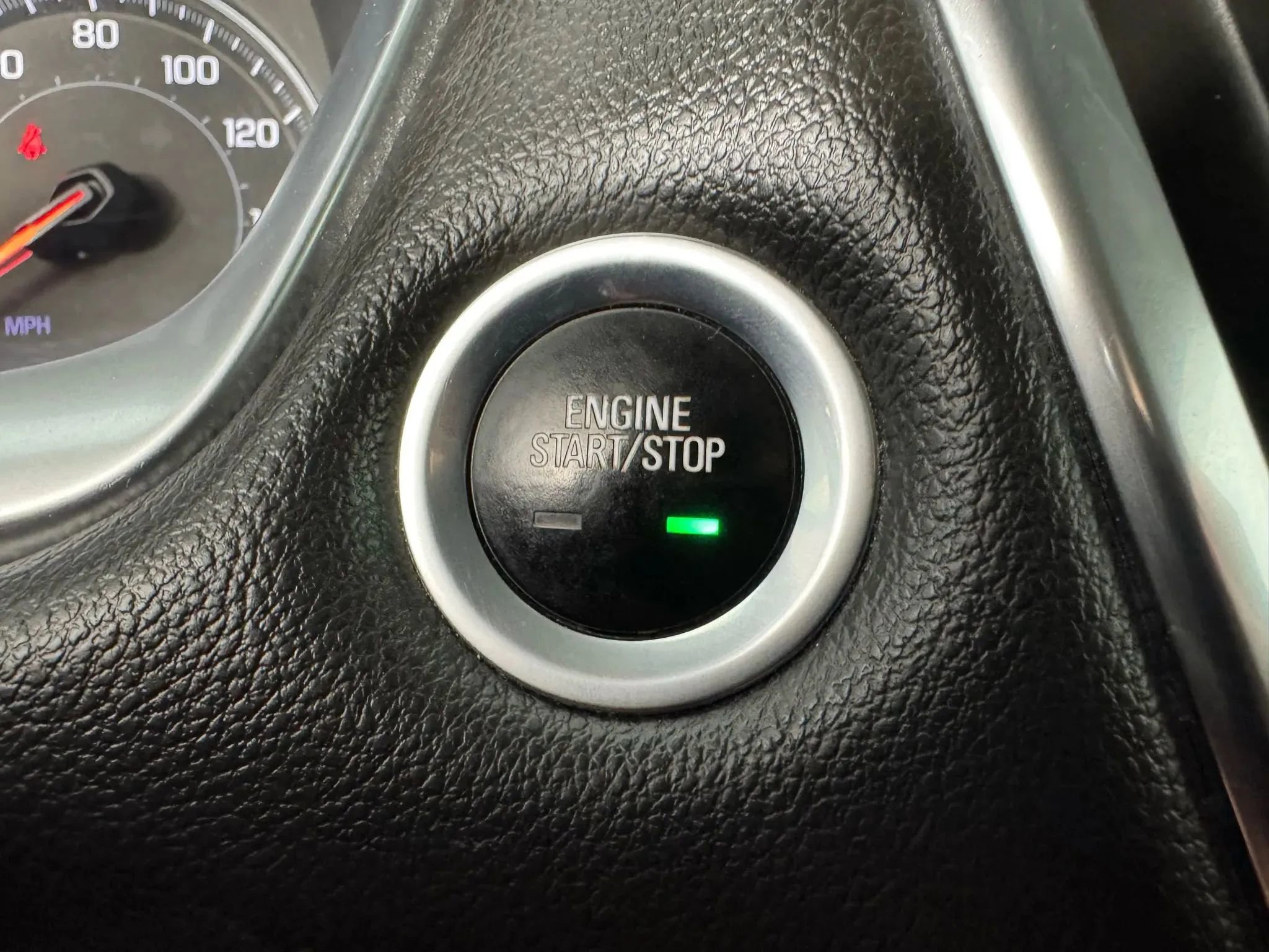 Used 2020 Chevrolet Traverse LT w/ LPO, Floor Liner Package image 17