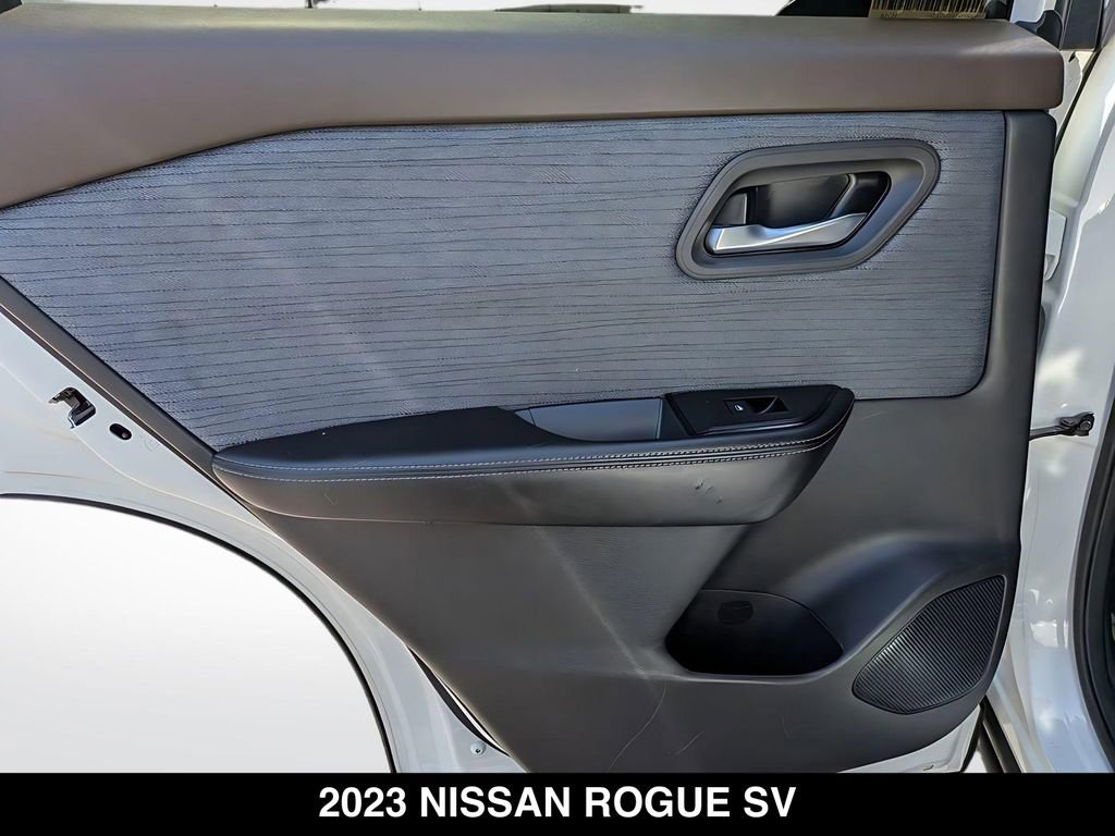 Used 2023 Nissan Rogue SV FWD image 25