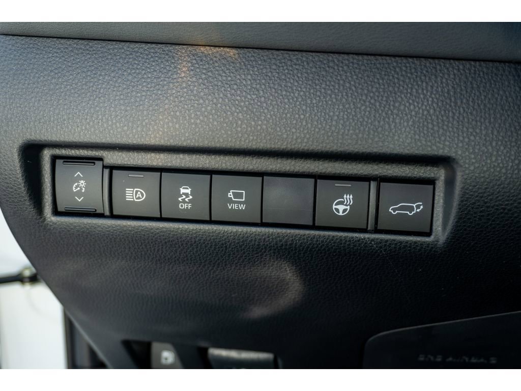 Used 2021 Toyota Venza Limited w/ Advanced Technology Package AWD/4WD image 27