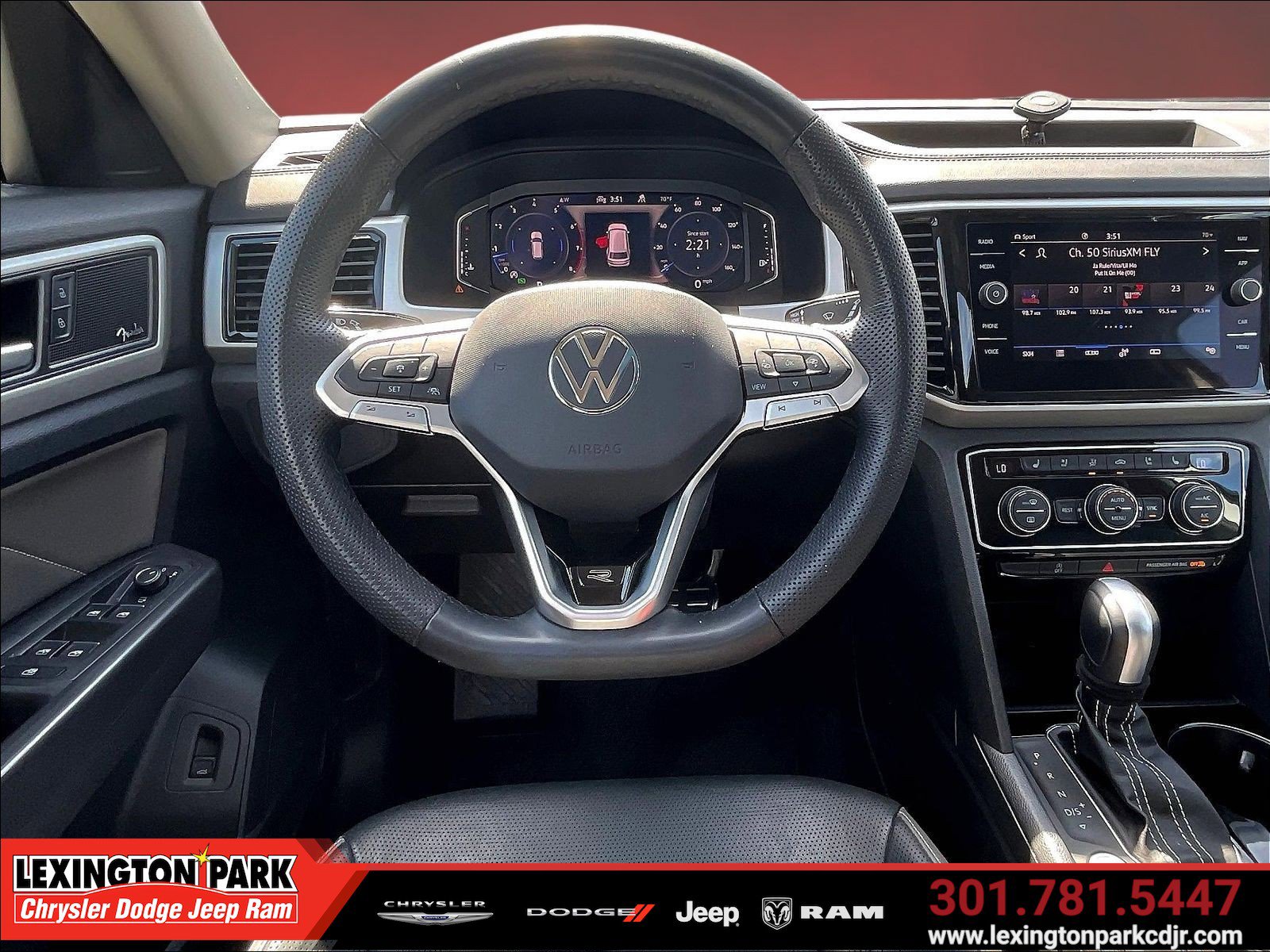 Used 2023 Volkswagen Atlas SEL Premium AWD/4WD image 8