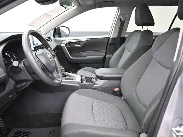 Certified 2025 Toyota RAV4 XLE w/ Convenience Package image 31