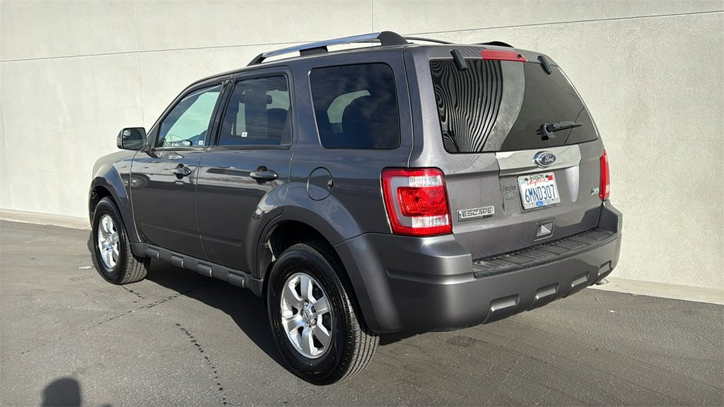 Used 2010 Ford Escape Limited image 4