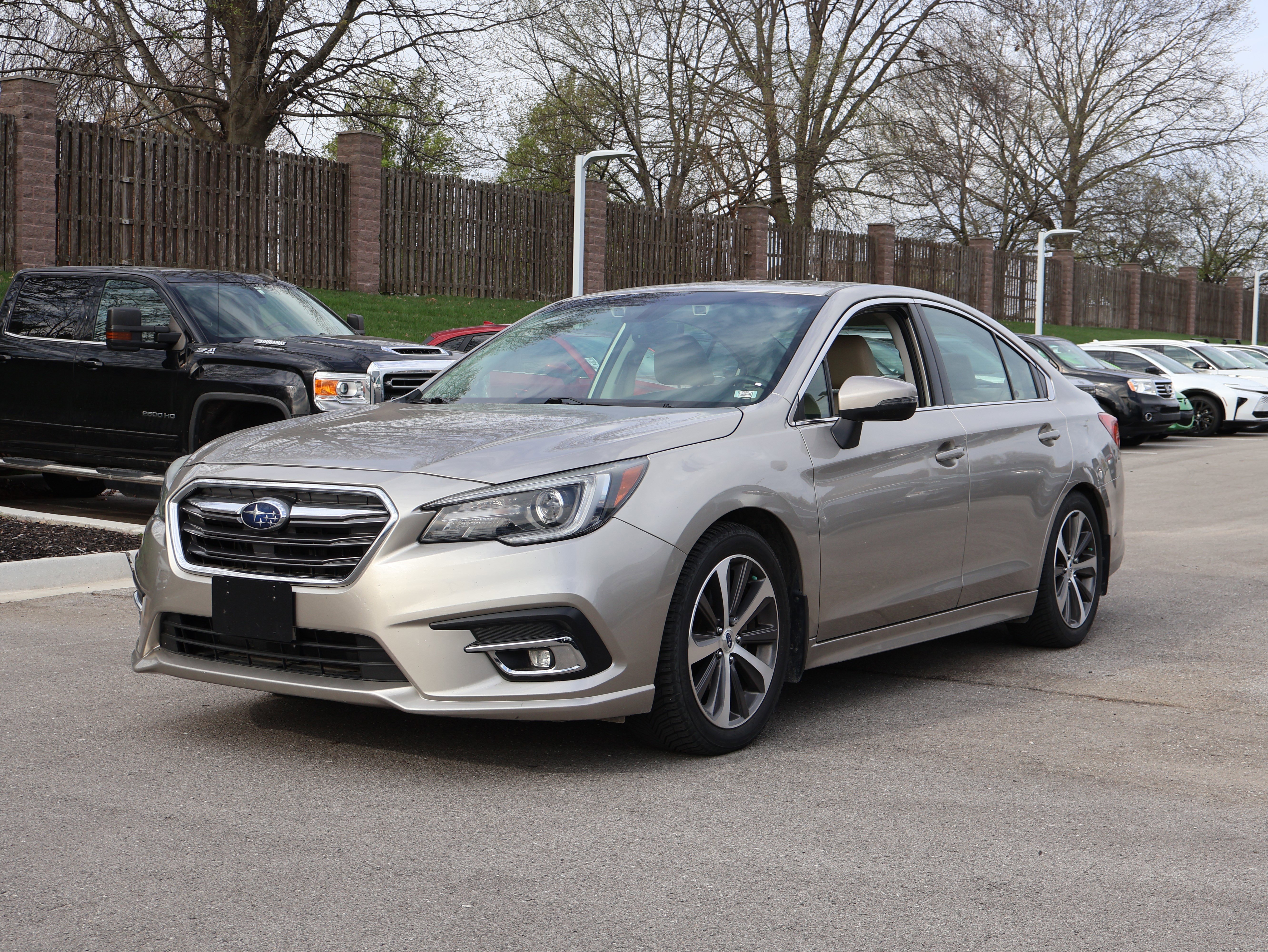 Used 2019 Subaru Legacy 2.5i Limited image 3