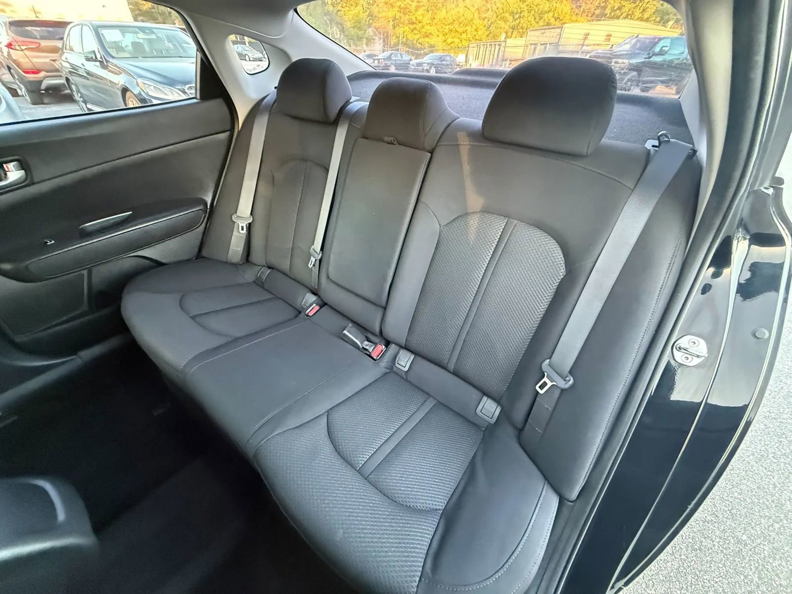 Used 2018 Kia Optima LX image 16