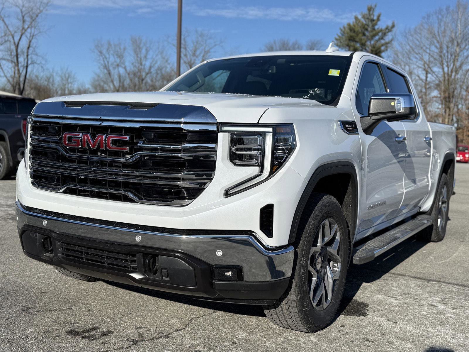 New 2026 GMC Sierra 1500 SLT image 9