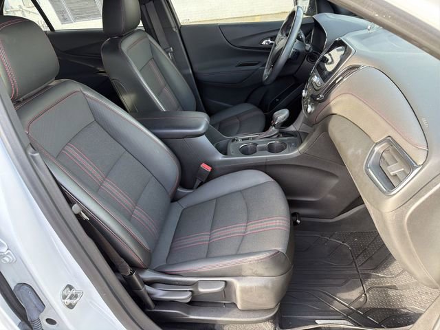 Certified 2022 Chevrolet Equinox RS w/ Infotainment Package image 25