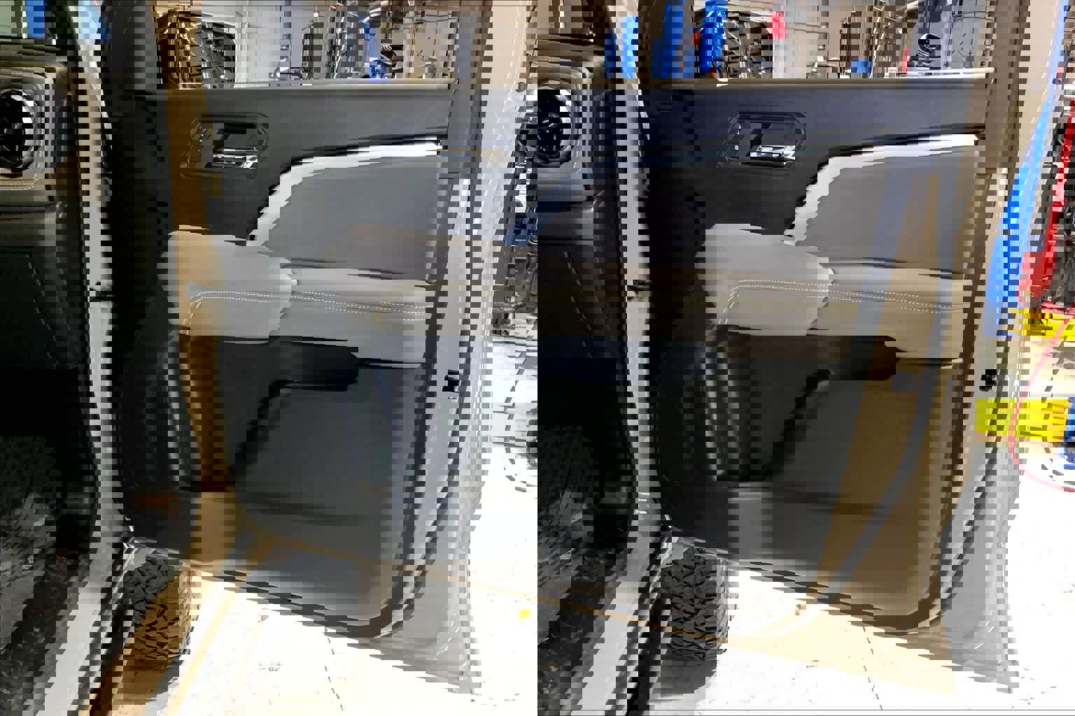 Certified 2024 Chevrolet Colorado ZR2 w/ ZR2 Bison Edition image 22