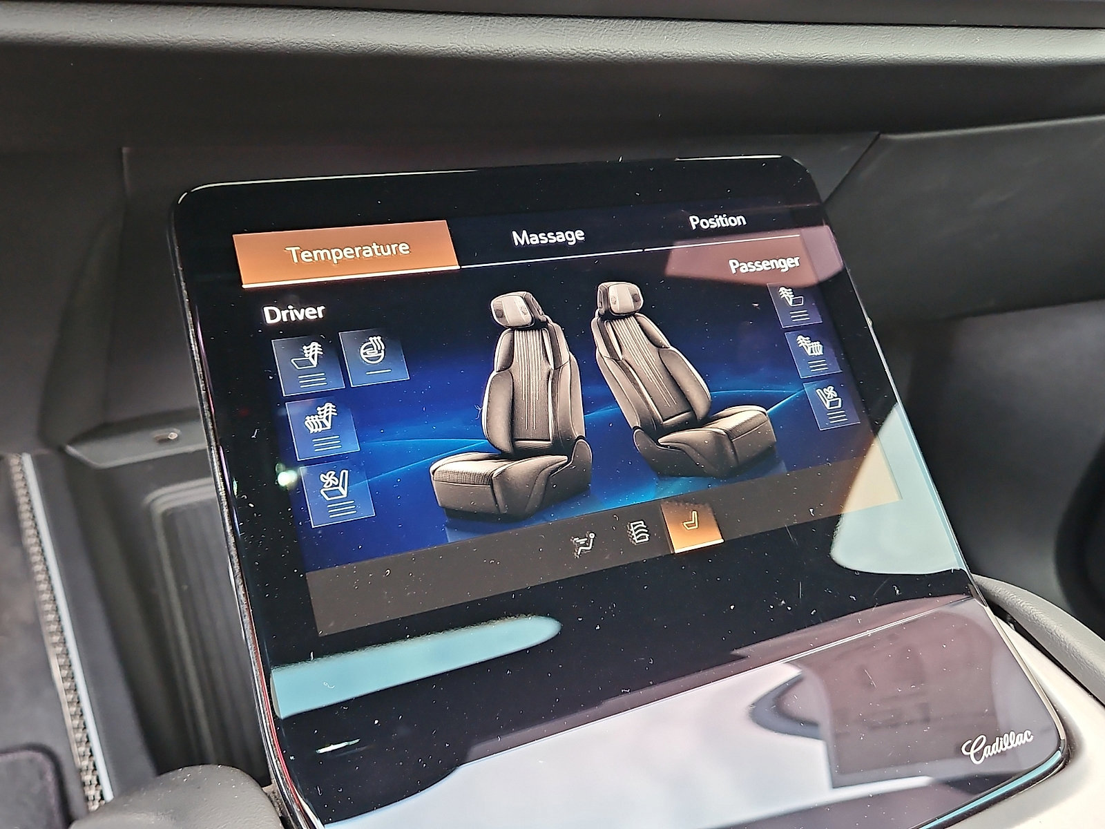 Certified 2026 Cadillac Vistiq Luxury image 20